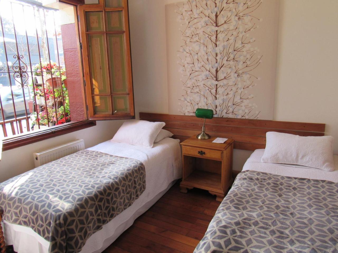 Hostal La Casita Santiago Exterior photo